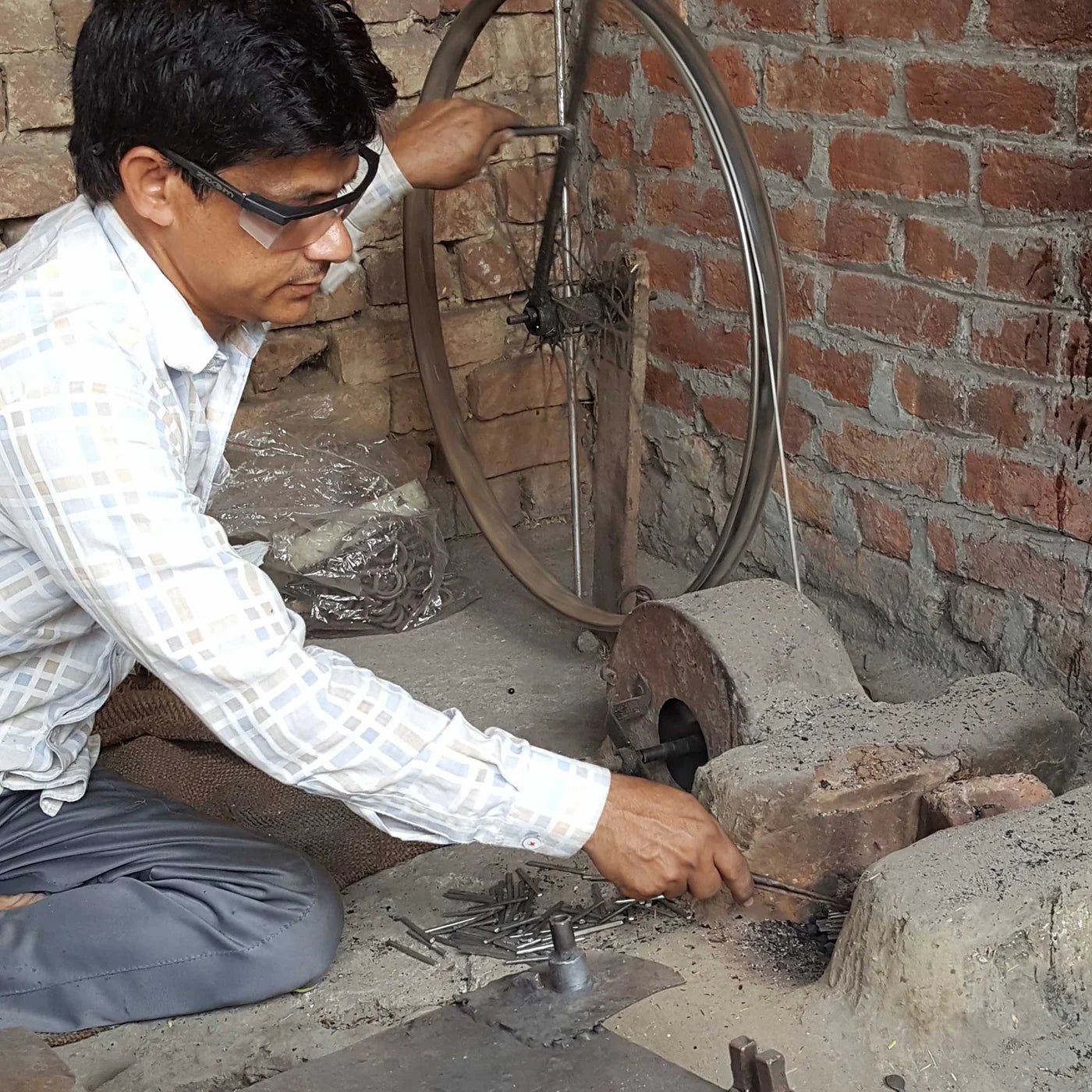 Bicycle Pizza Cutter - Saltbox Sash
