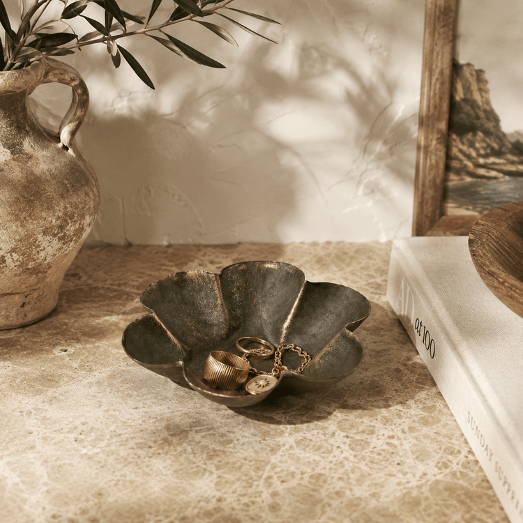 Florentine Catchall Dish - Saltbox Sash