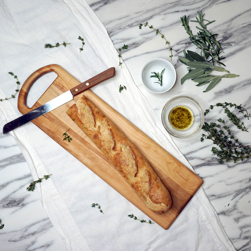 Maple Oval Handled Charcuterie Board - Saltbox Sash
