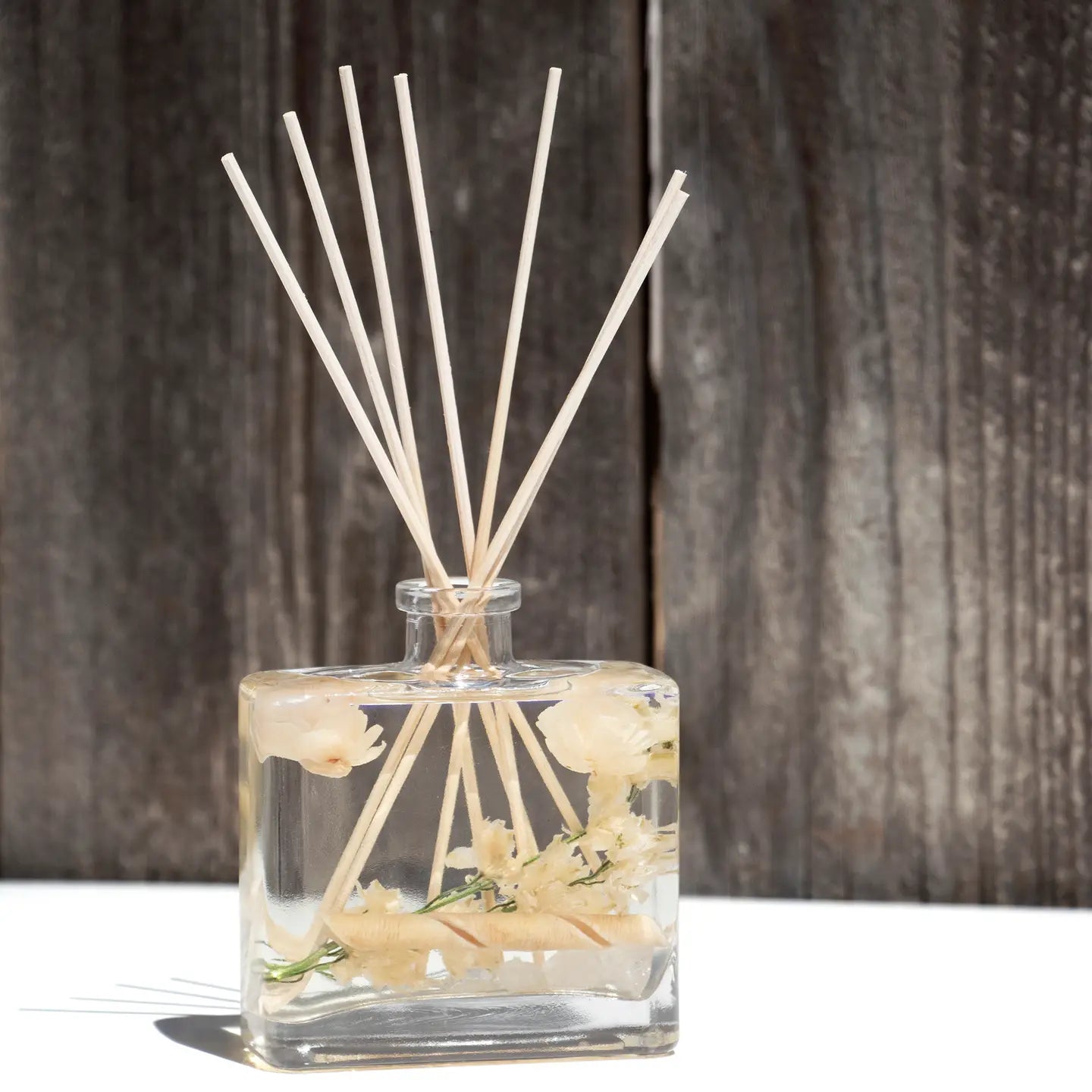 White Selenite & Sandalwood Reed Diffuser - Saltbox Sash