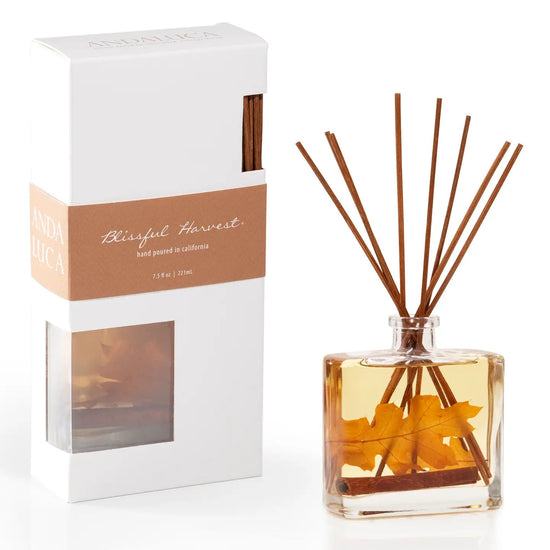 Blissful Harvest Botanical Reed Diffuser - Saltbox Sash