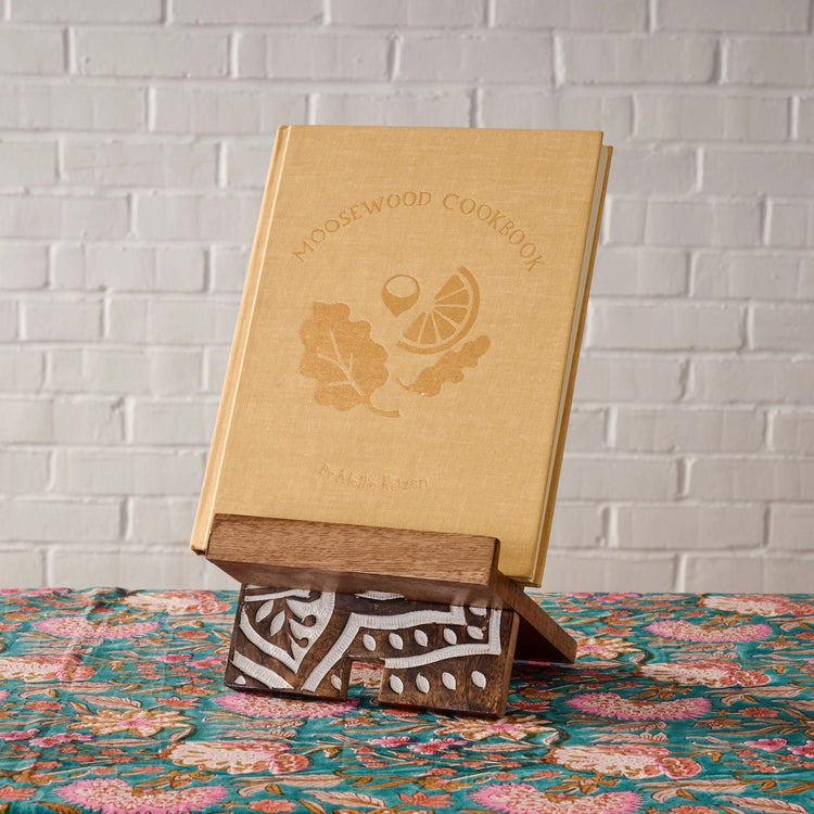 Desi Cookbook/Tablet Stand - Saltbox Sash