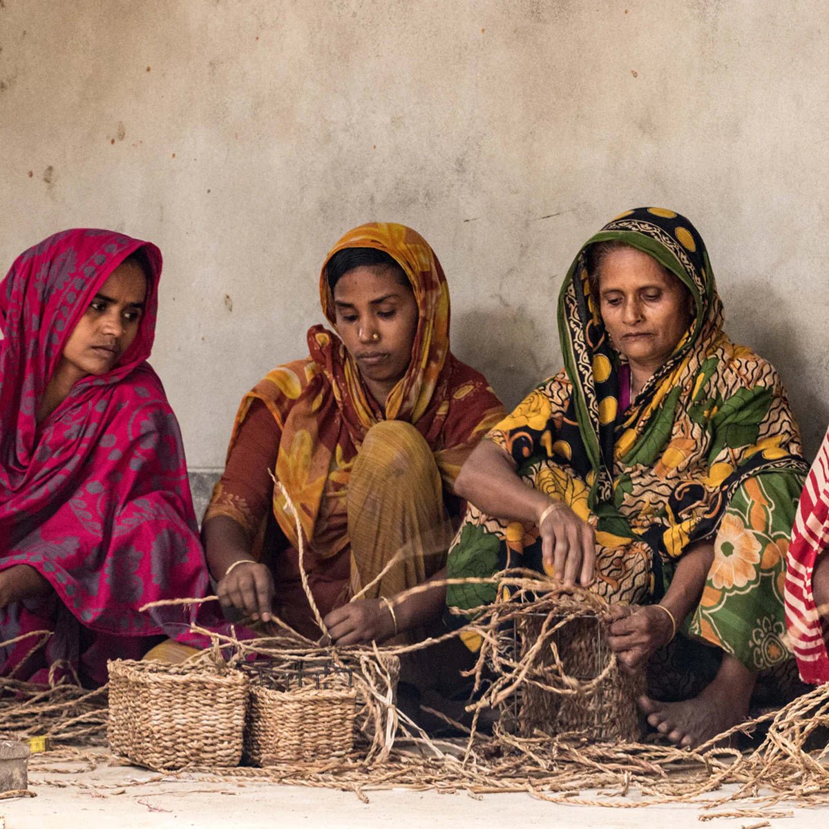 Handwoven Seagrass Basket - Saltbox Sash