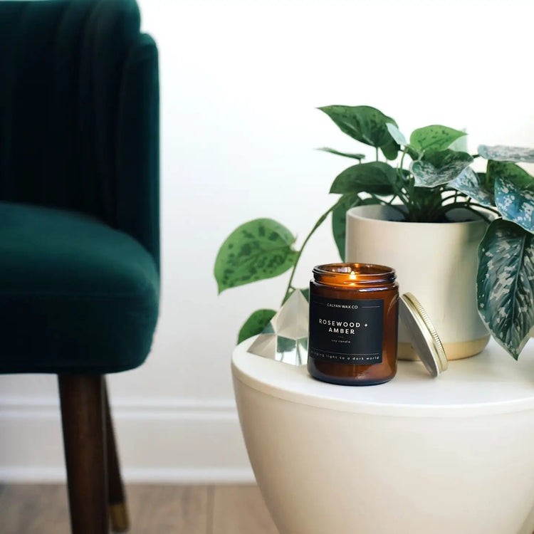 Rosewood Amber Soy Candle - Saltbox Sash
