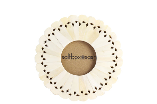Circle Pearl Bianca Frame - Saltbox Sash