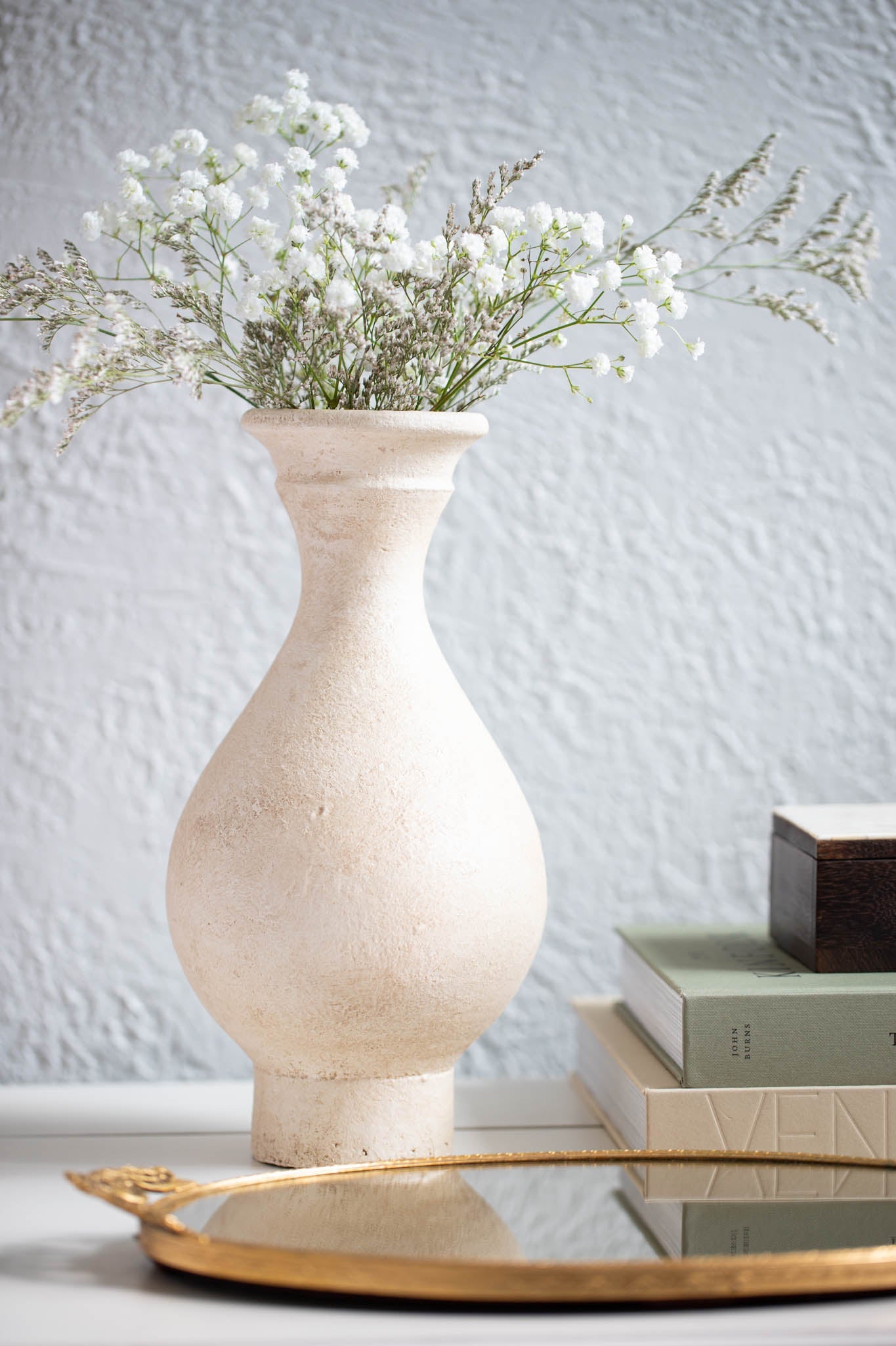 Hourglass Vase - Saltbox Sash