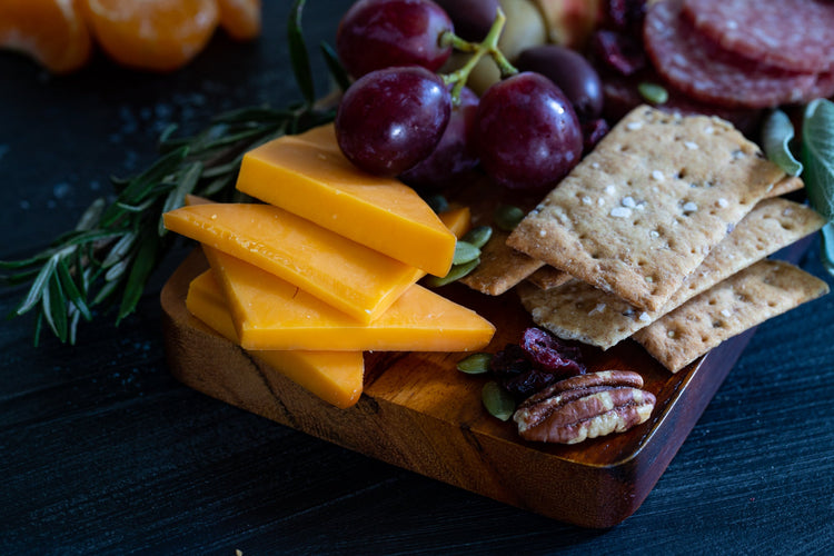 Kadi Bread Board - Saltbox Sash