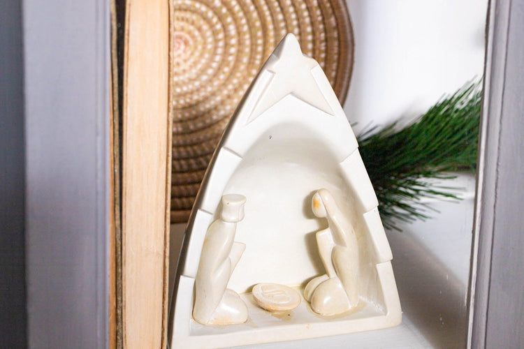 Kisii Tree Nativity Sculpture - Saltbox Sash