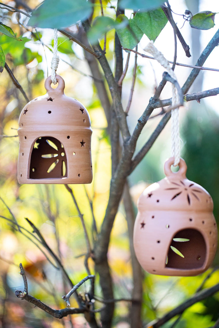 Traditional Ceramic Lantern - Saltbox Sash